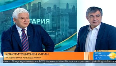Стефан Софиянски внася проект на нова конституция