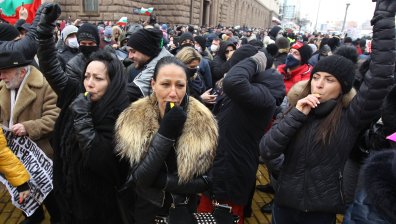 Стотици ресторантьори протестират с песни и танци (ВИДЕО + СНИМКИ)