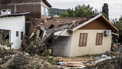 39 души загинаха при наводнение в Южна Бразилия