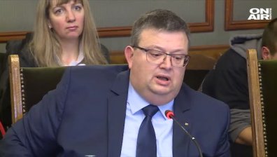 Цацаров за убития бизнесмен: Работим по всякакви версии