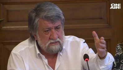 Комисията по култура: Музикантите от БНР да се отделят
