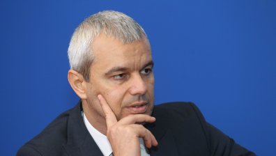 Костадинов: ПП-ДБ - Радев - Доган и ГЕРБ превръщат България в украинска колония