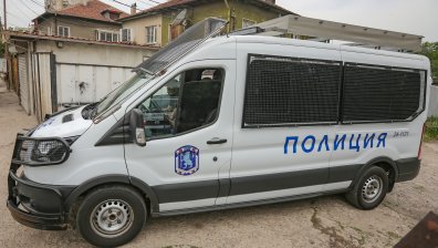 Полицаите, които бяха задържани след подкуп с луканка, се прибраха по домовете си