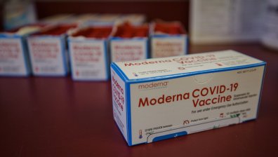 Moderna започва доставки на ваксината във Великобритания