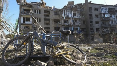 Две жертви при нощната руска атака срещу Херсконска област, хвърлени са експлозиви до автогара