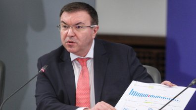 Министър Ангелов: Мерките дават резултат, умело ръководим пандемията