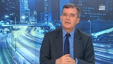 Стефан Стоянов: Конституцията системно се нарушава, депутатите са послушковци