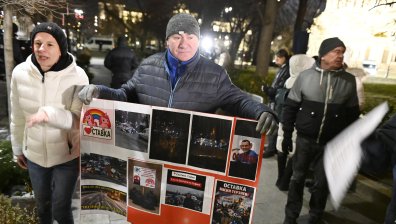 "Чашата преля": Протест с искане за оставката на кмета Васил Терзиев