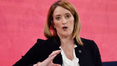 ЕП свали имунитетите на още двама депутати заради "Катаргейт"