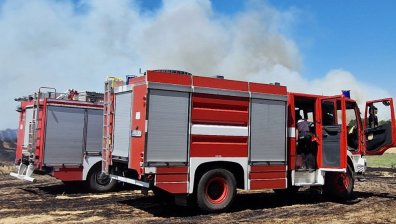 Двама огнеборци пострадаха при пожара край Харманли