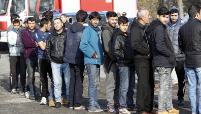 След размириците в Харманли: Отвеждат афганистанец в прокуратурата