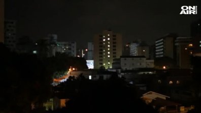 Венецуела отново на тъмно - жителите на Каракас излязоха на протест