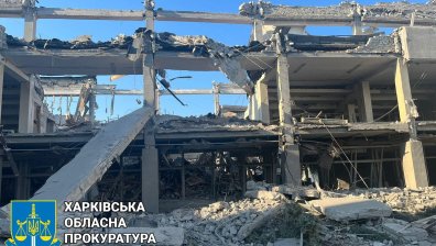 Руски ракети взривиха университет в Харков, убит е охранител (+СНИМКИ)