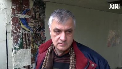 Вандали разрушиха пано на художника Енчо Пиронков