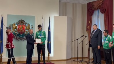 Радев отличи волейболистите: Дадохте вяра на обезверените българи