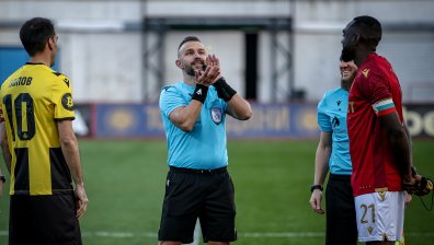 "Ботев" с претенции към Ивайло Стоянов: Безобразно съдийство, променило мача срещу ЦСКА