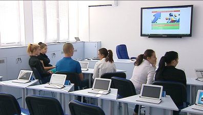 77% от европейците считат технологиите за полезни за обществото