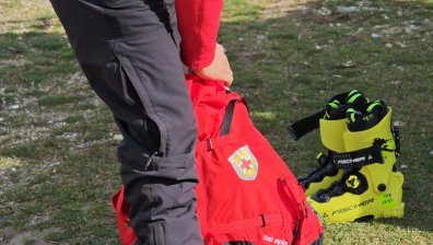 Започва тежка операция за свалянето на загиналия парапланерист