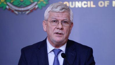 Вътев: Споразумението със земеделците е готово, определени кръгове ми искат оставката