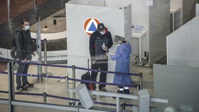Франция изисква негативен PCR тест и за транзитно преминаващи