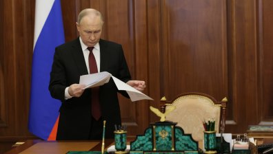 Путин с указ: Русия да е четвърта икономика в света, да се раждат повече деца
