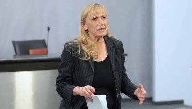 Елена Йончева: ЕС няма стратегия за спиране на войната, само дава оръжия на Украйна