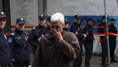 Вучич поиска законодателни промени след ужаса в училището в Белград