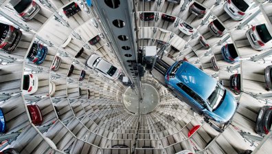 Износът на китайски електромобили расте с 87% през ноември