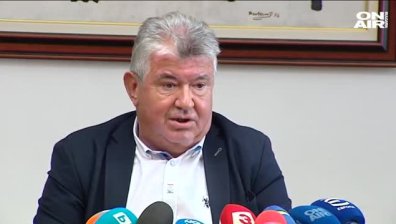  Оказван ли е натиск върху уволнения шеф на НЕК?