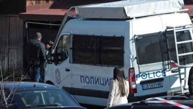 Намериха обесен мъж в Рила
