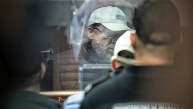 Съдът реши: Обвиненият в измама траурен агент остава в ареста