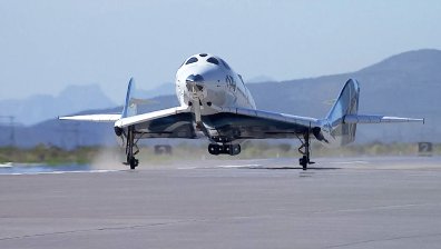 Ричард Брансън започва космически полети, билетите стигнаха $450 000 на човек