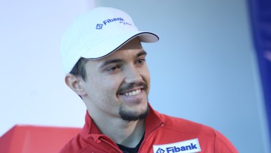 Алберт Попов не се класира за финала, но се представи страхотно