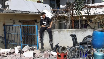 Срутени сгради и ранени хора: В Турция треперят след новите земетресения