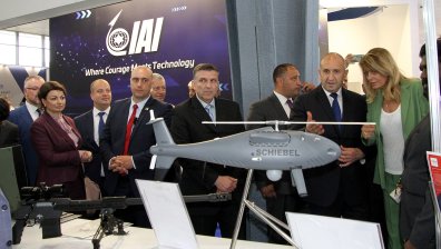 Два от хитовете на изложението "Хемус" - дрон камикадзе и брониран лаптоп