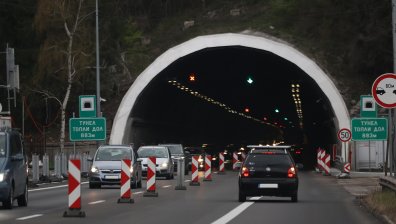 Внимание, шофьори! Ограничават движението в посока София на АМ "Хемус"