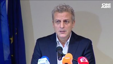 Петър Москов с нова партия -"Консервативно обединение на десницата"