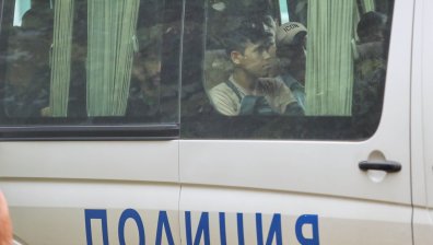 Заловиха нова група мигранти на един от изходите за София