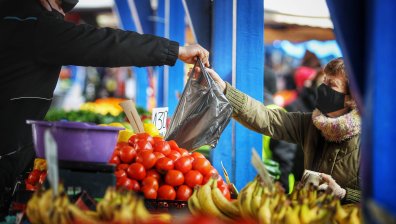 Цените на храните продължават да скачат и в началото на март