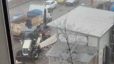 Авария на "Топлофикация София": Ученици мръзнат на 0&deg; и мъгла навън