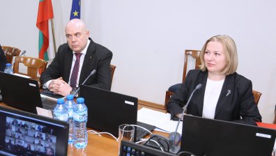 С процедурни хватки ВСС отложи решението за отстраняването на Гешев