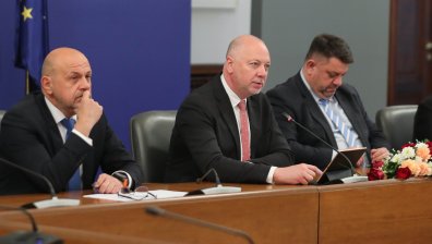 Правителството промени плана за въвеждане на еврото в България