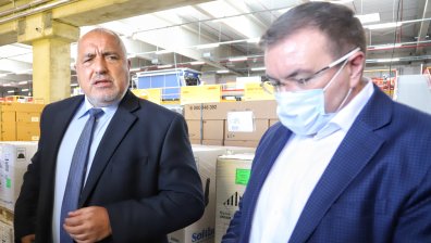 Съставът на ЦИК вкара Борисов и Трифонов в задочен спор, премиерът с култов коментар