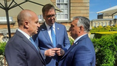 Румен Радев обсъди с Виктор Орбан края на войната в Украйна: Огромна заплаха за мира е