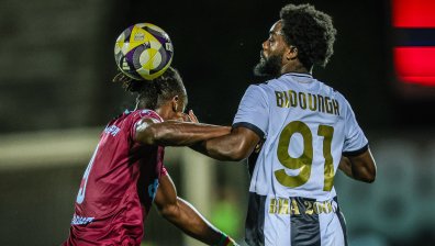 "Септември" удари "Локомотив" (София)