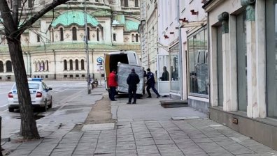 Картини на Васил Божков вече са в Националната галерия