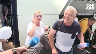 Руските дипломати и семействата им напуснаха България гневни