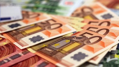 Близо 1 млрд. евро са влени в страната от емигранти за последните 9 месеца