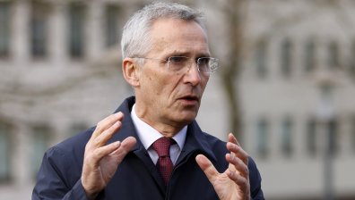 Столтенберг: Украйна влиза в НАТО, но най-важното сега е да победи Русия