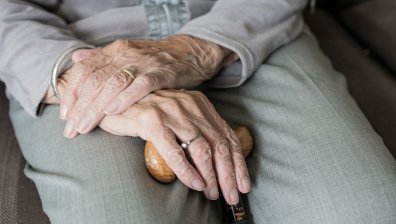 Пиян персонал и оставени без надзор - откриха нарушения в Дом за хора с умствена изостаналост